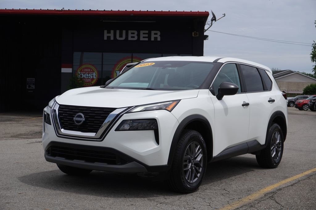 Used 2023 Nissan Rogue S AWD/4WD image 3