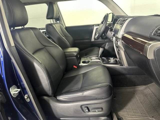 Used 2023 Toyota 4Runner Limited AWD/4WD image 28