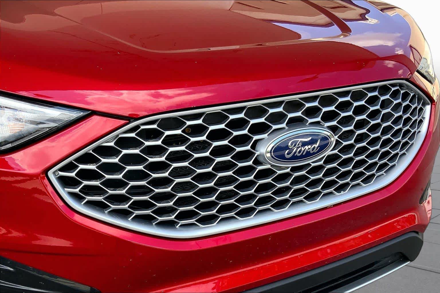 Used 2024 Ford Edge SEL AWD/4WD image 30