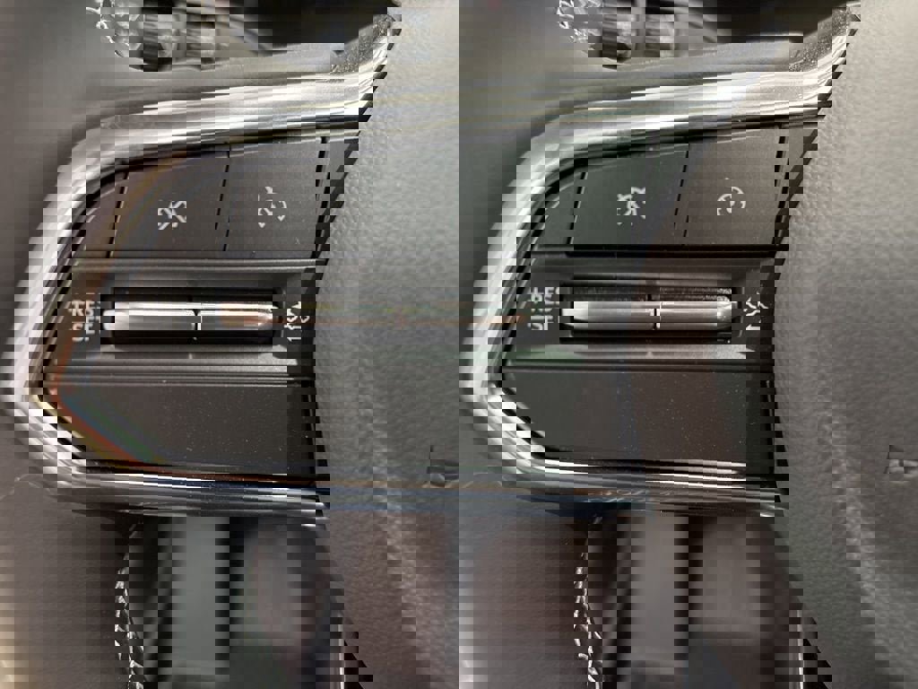 New 2026 Chevrolet Equinox EV LT w/ Convenience Package II image 23