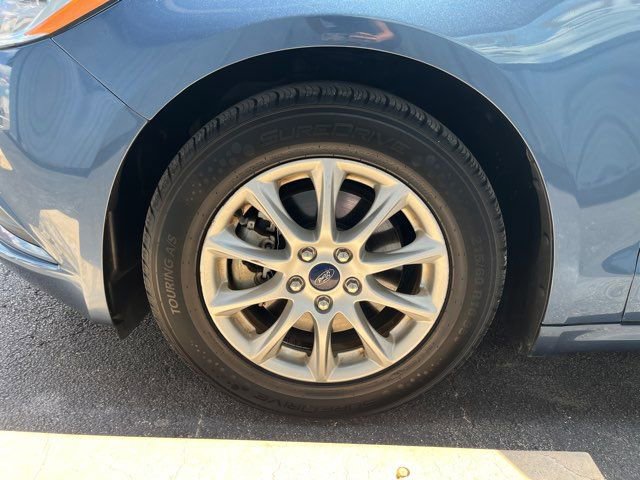 Used 2018 Ford Fusion S image 11