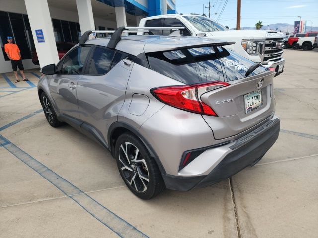 Used 2018 Toyota C-HR XLE FWD image 3