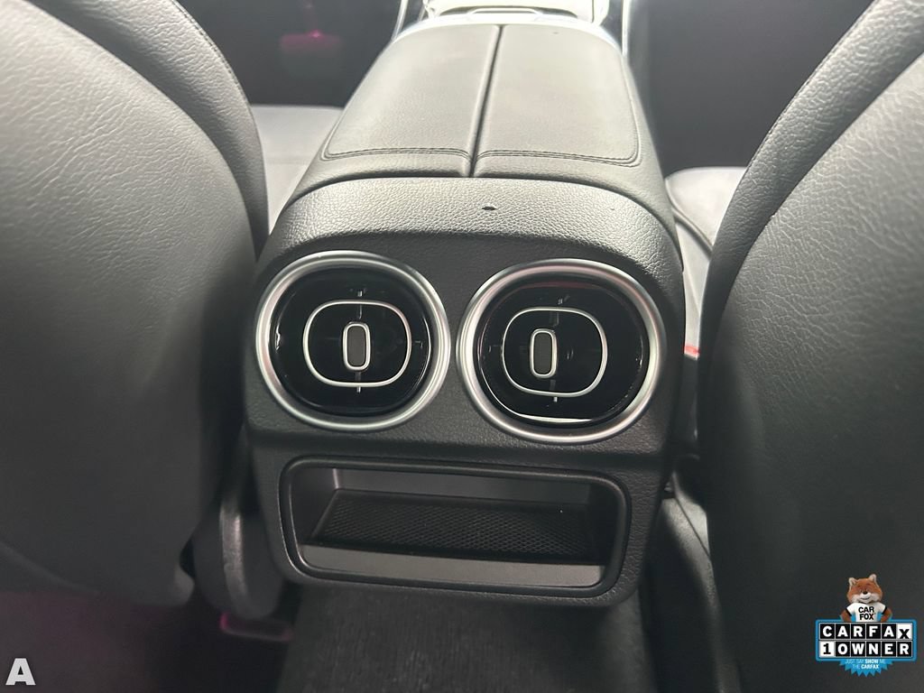 Used 2025 Mercedes-Benz C 300 4MATIC Sedan image 16