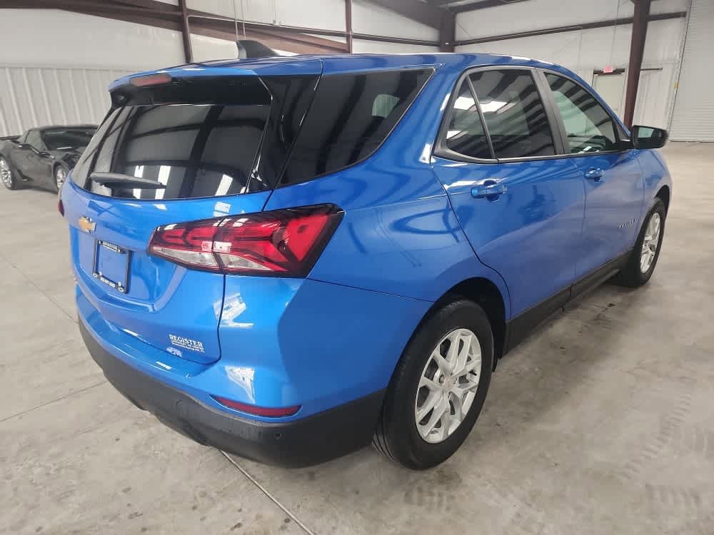 Used 2024 Chevrolet Equinox LS w/ LS Convenience Package FWD image 5