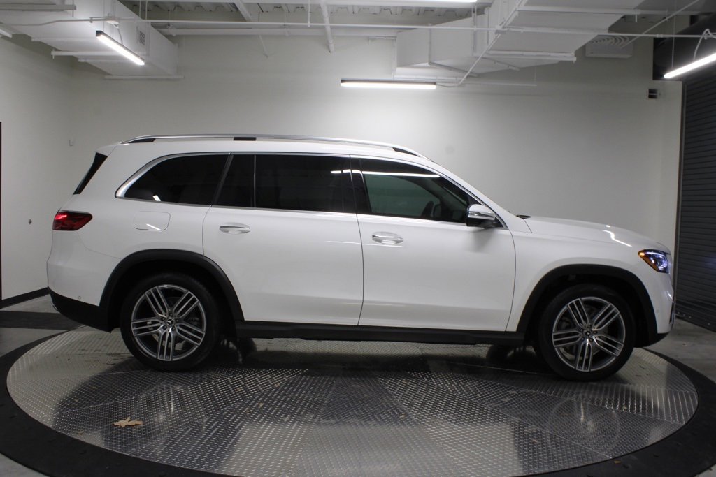 Certified 2025 Mercedes-Benz GLS 450 4MATIC image 8