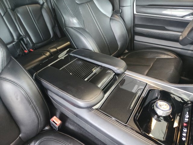 Used 2022 Jeep Wagoneer Series I w/ Premium Group I RWD image 18