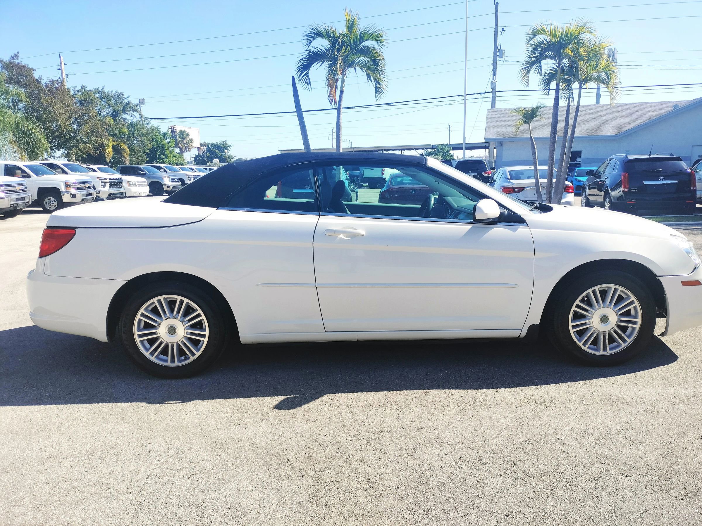 Used 2008 Chrysler Sebring Touring image 8