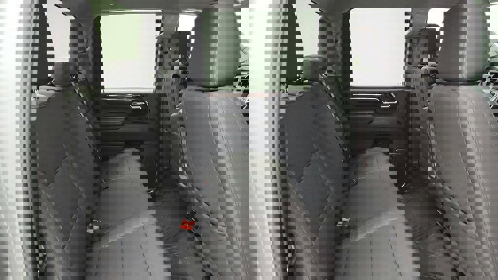 Used 2024 Chevrolet Silverado 2500 LT w/ Z71 Off-Road Package image 23