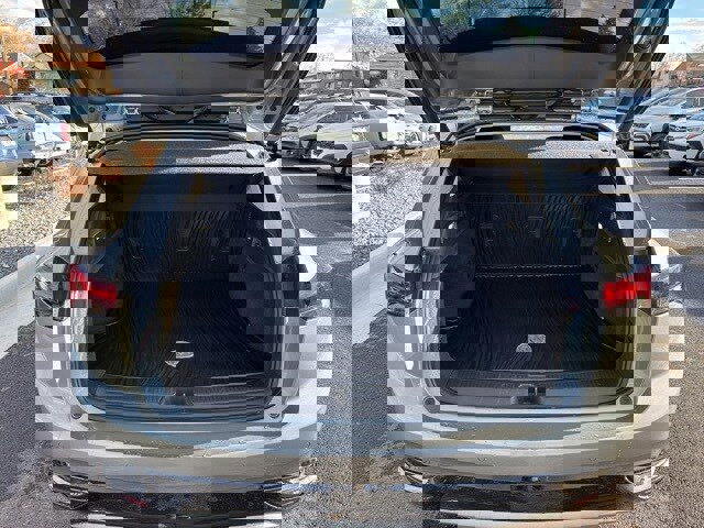 Used 2023 Buick Envision Essence w/ Technology Package I image 13