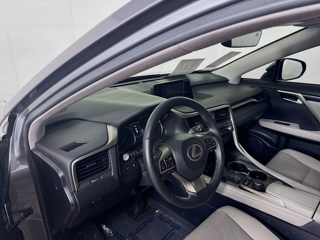 Used 2019 Lexus RX 350L FWD w/ Accessory Package image 11