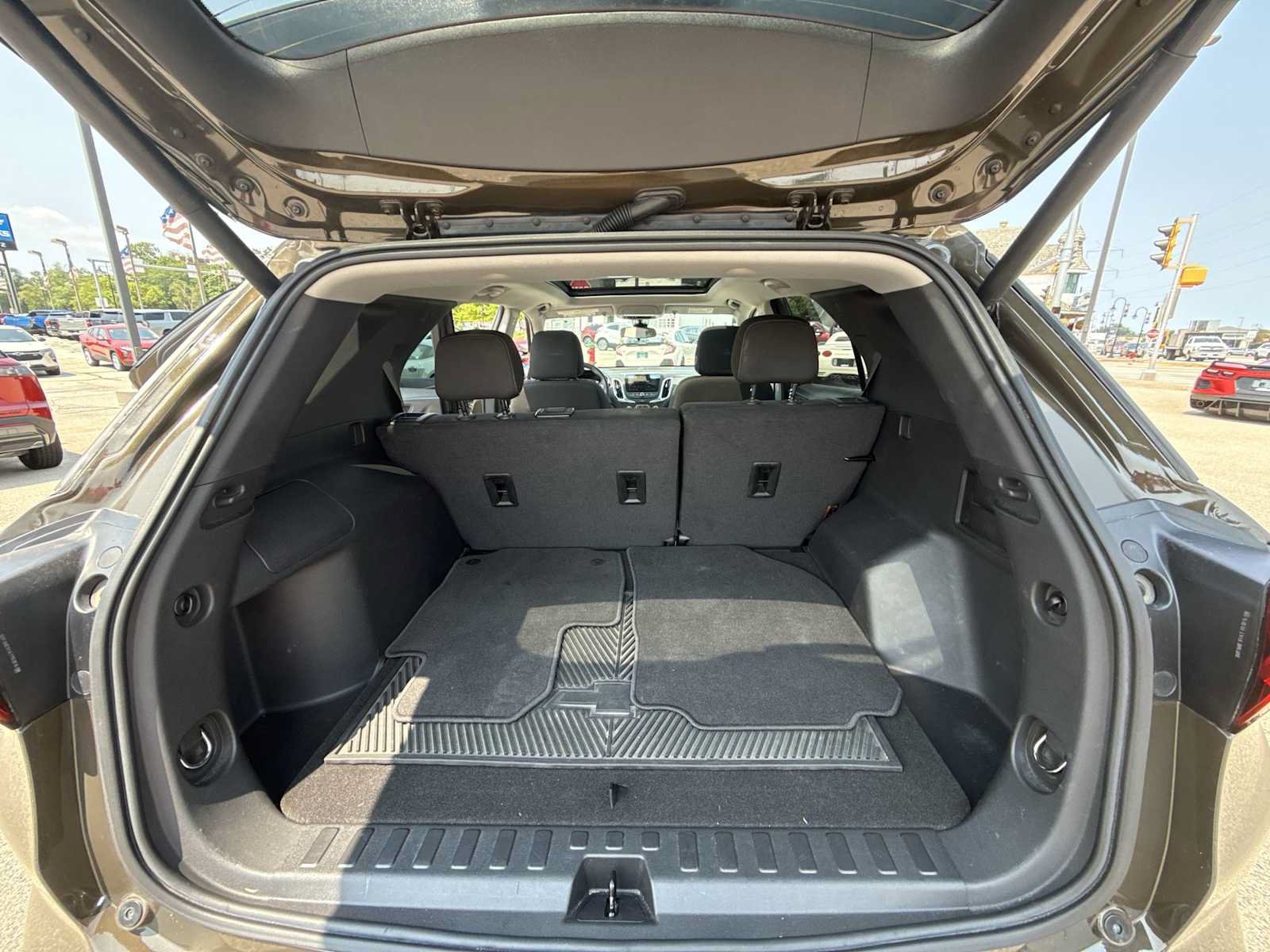 Certified 2023 Chevrolet Equinox LT AWD/4WD image 25