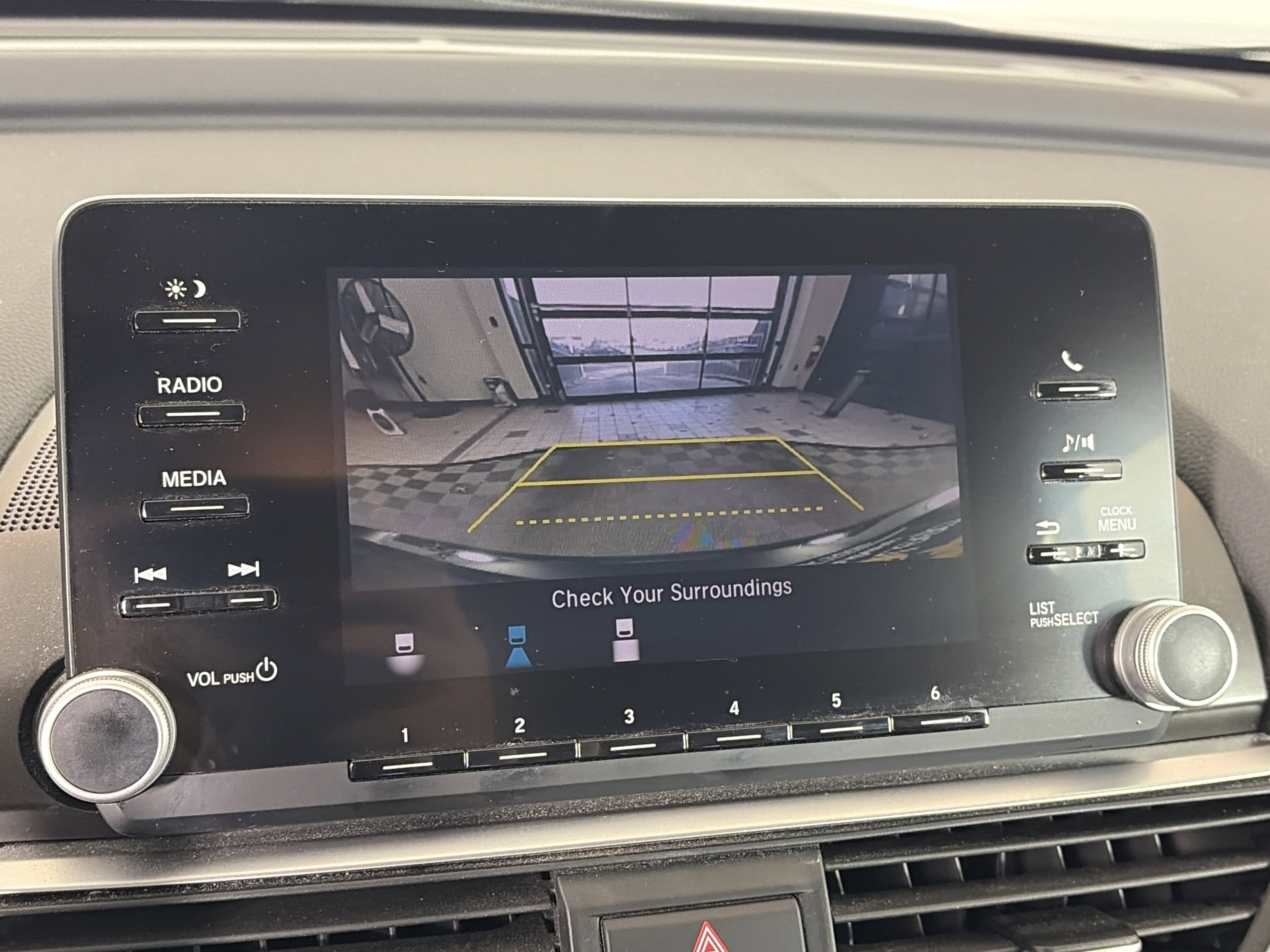 Used 2018 Honda Accord LX image 18