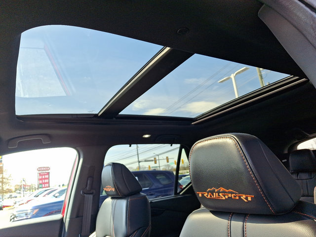 Certified 2025 Honda Pilot TrailSport image 16