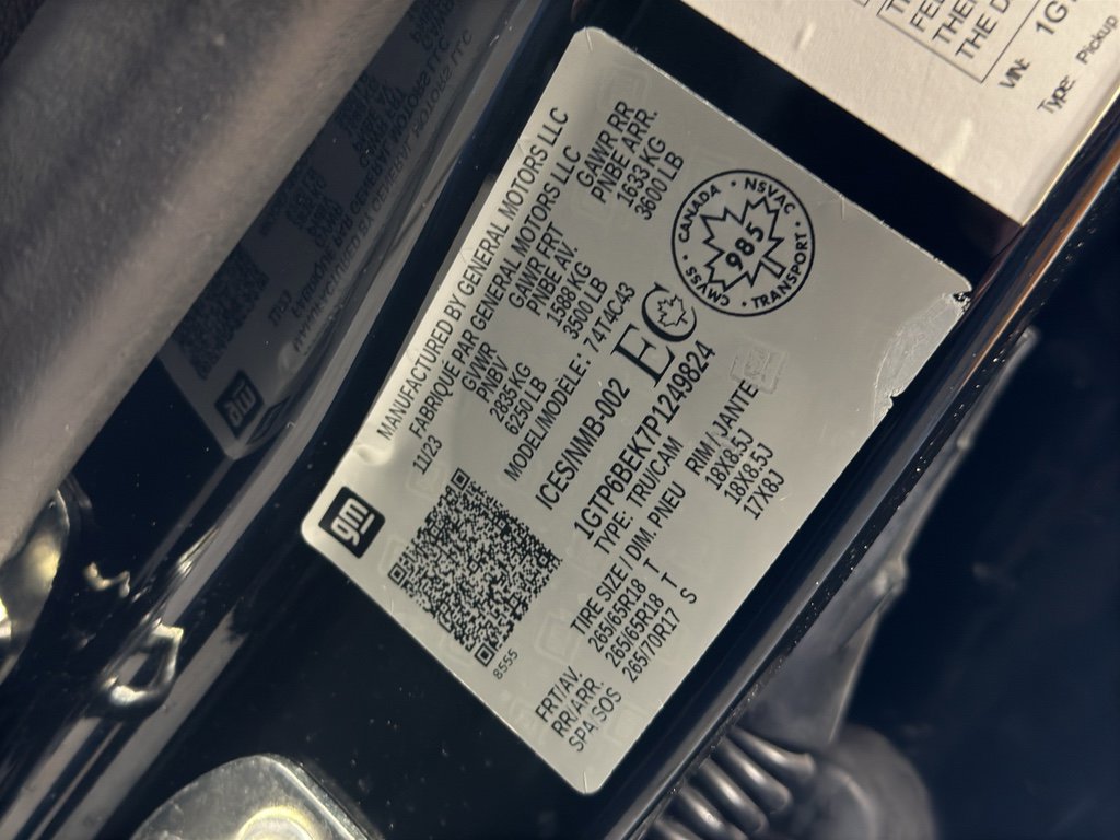 Used 2023 GMC Canyon Elevation w/ Elevation Premium Package image 38