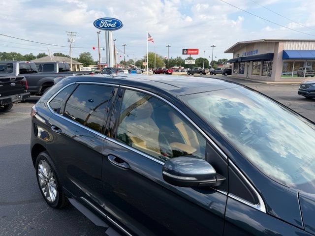 Used 2023 Ford Edge Titanium w/ Equipment Group 301A AWD/4WD image 6