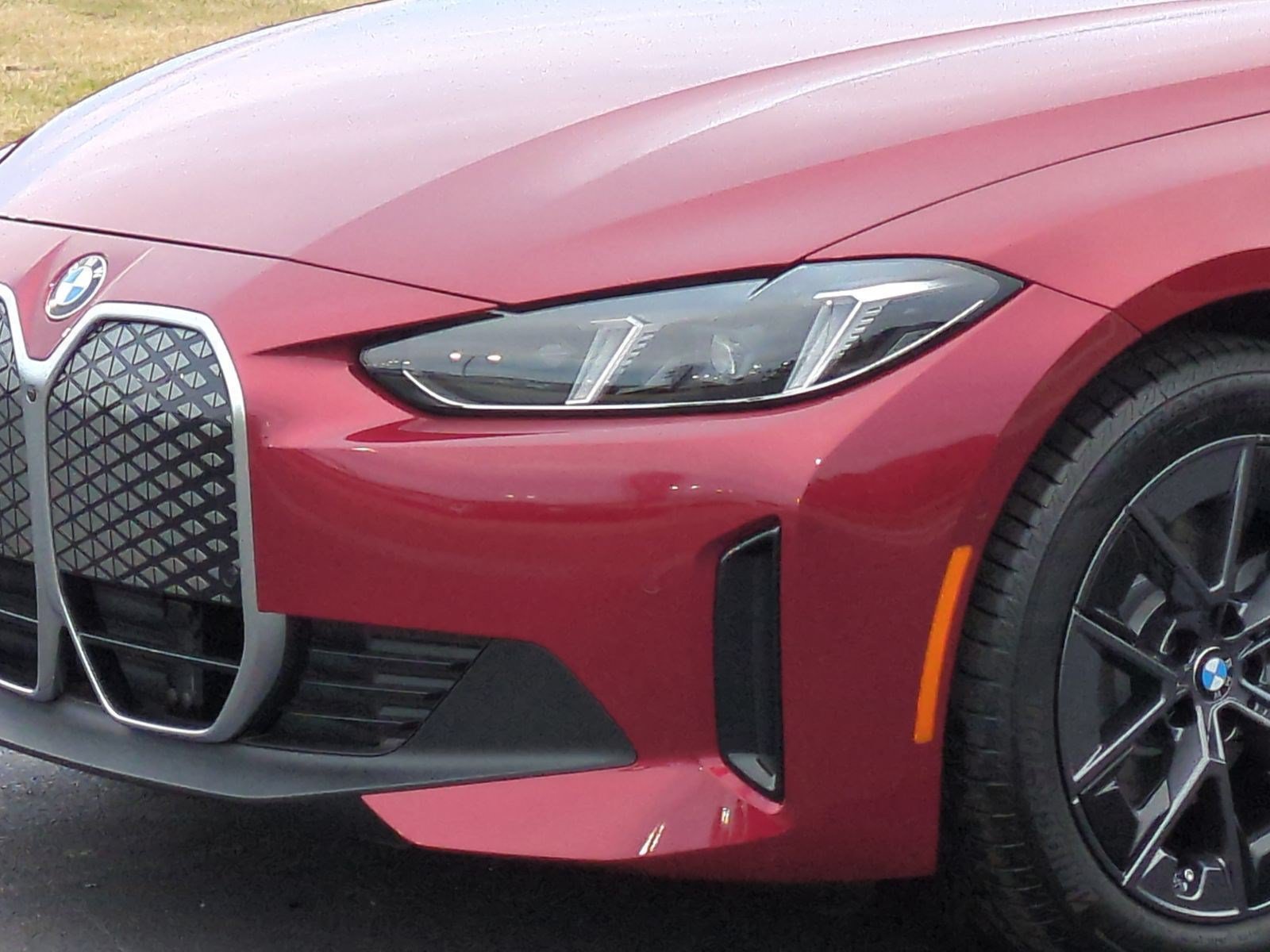 Used 2026 BMW i4 eDrive40 w/ Premium Package RWD image 6