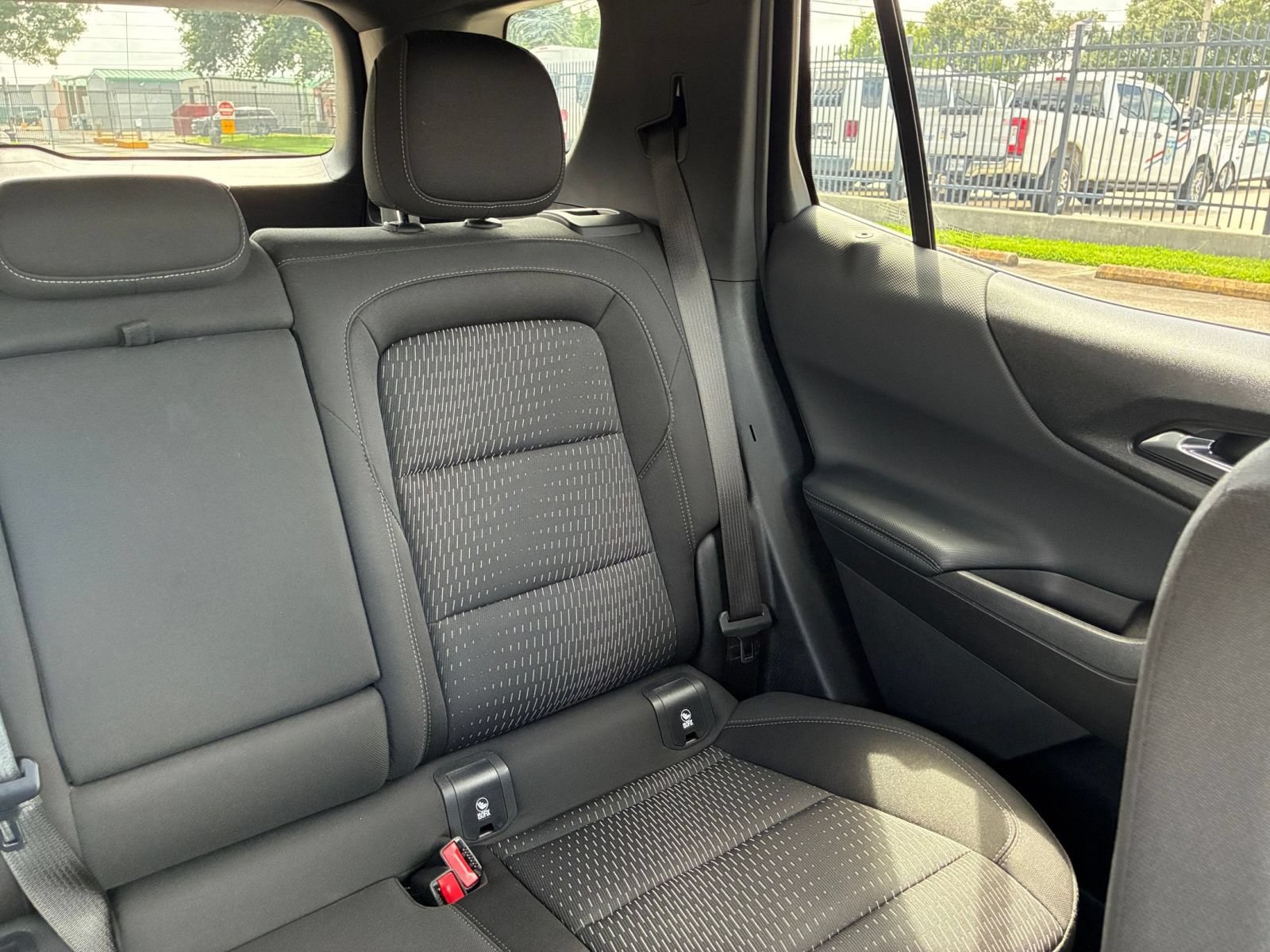 Used 2025 Chevrolet Equinox LT FWD image 32