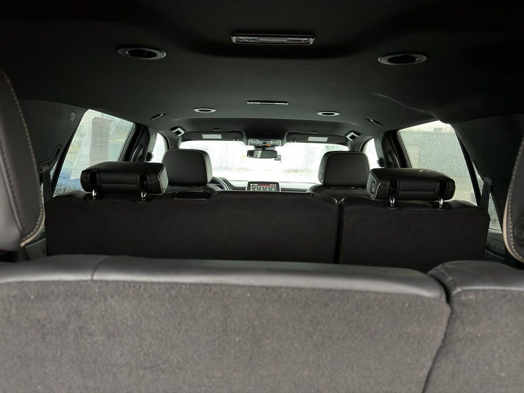 Used 2024 GMC Yukon SLT image 37