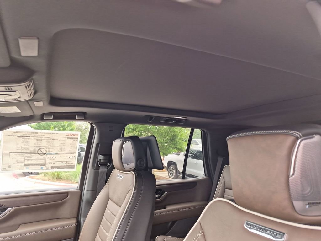 New 2026 GMC Yukon Denali Ultimate AWD/4WD image 33