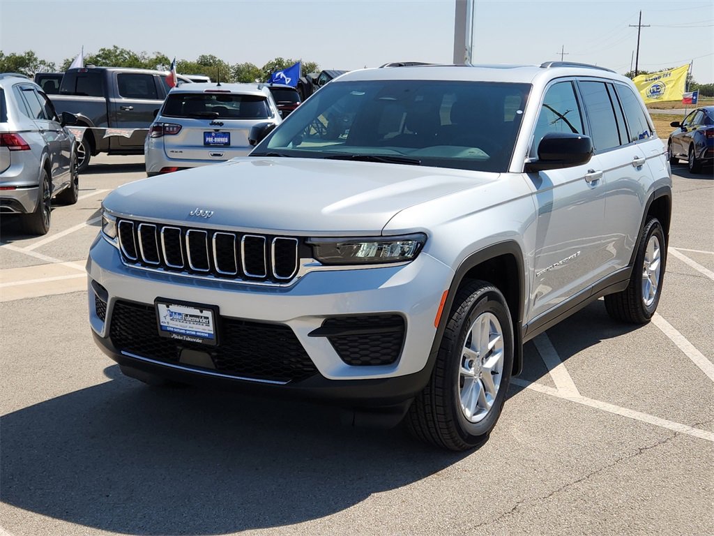 New 2025 Jeep Grand Cherokee Laredo X