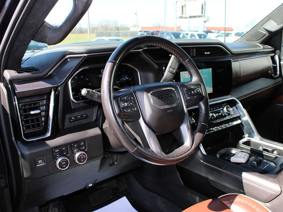 Used 2024 GMC Sierra 2500 Denali Ultimate AWD/4WD image 29
