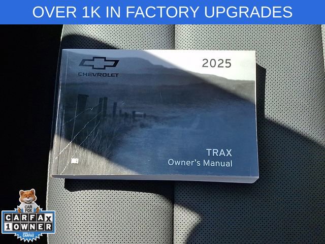 Used 2025 Chevrolet Trax RS w/ Driver Confidence Package FWD image 25