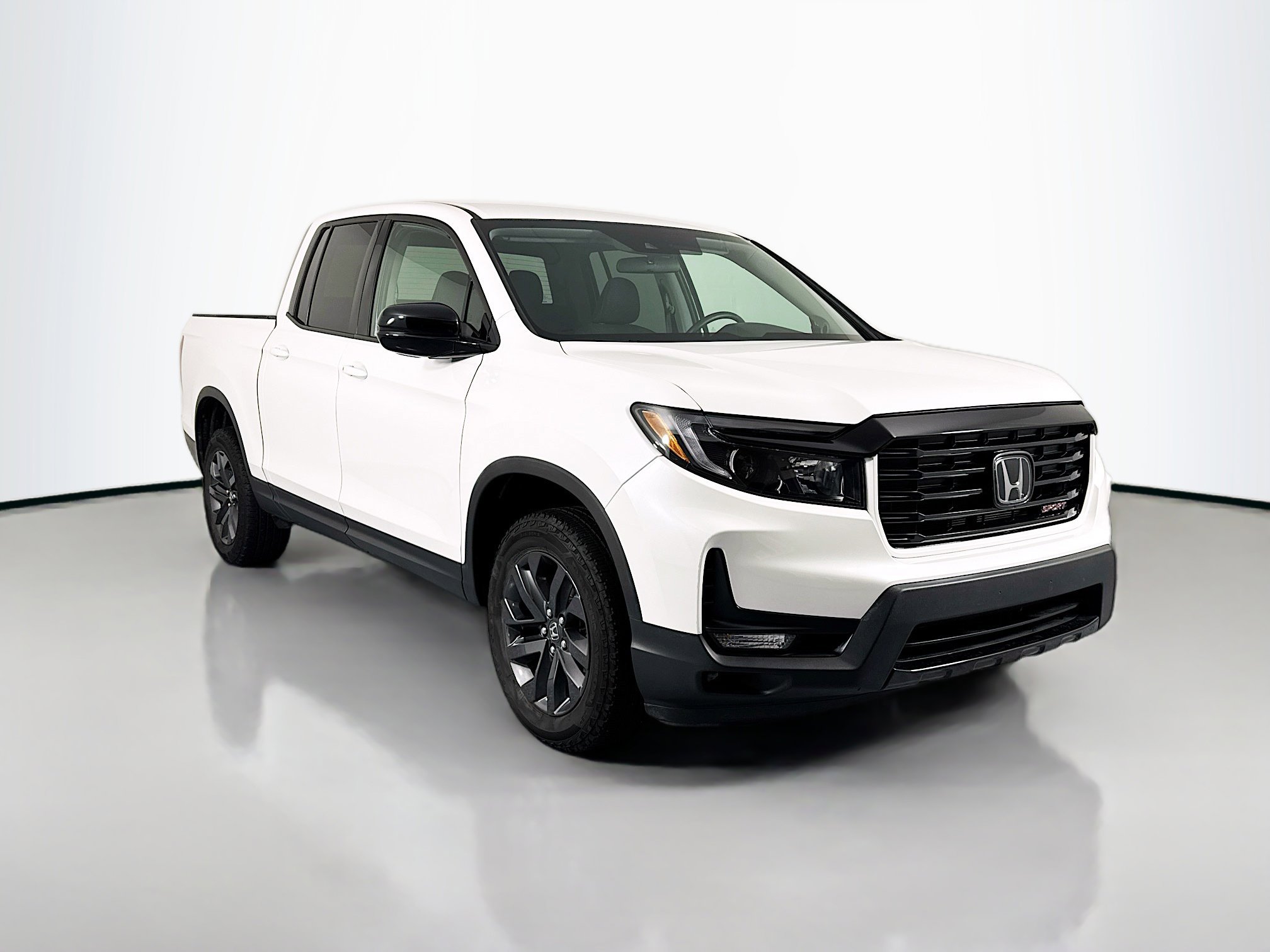 Certified 2023 Honda Ridgeline Sport image 3