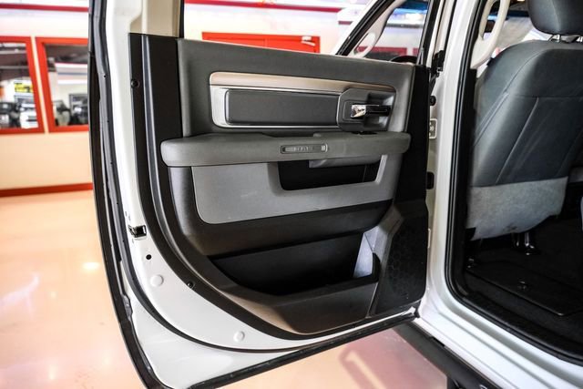 Used 2018 RAM 2500 SLT AWD/4WD image 38