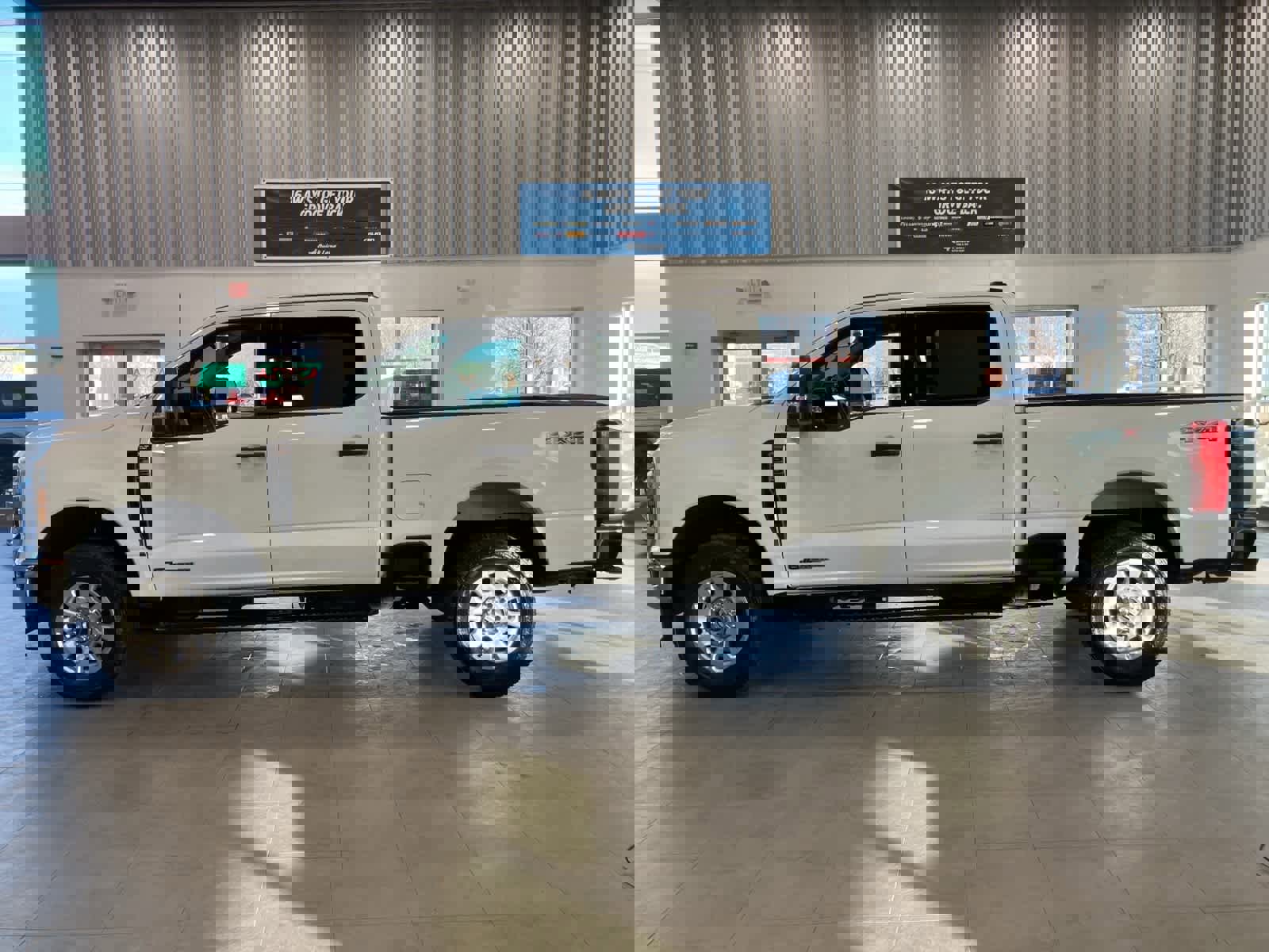 Used 2024 Ford F250 XLT image 8