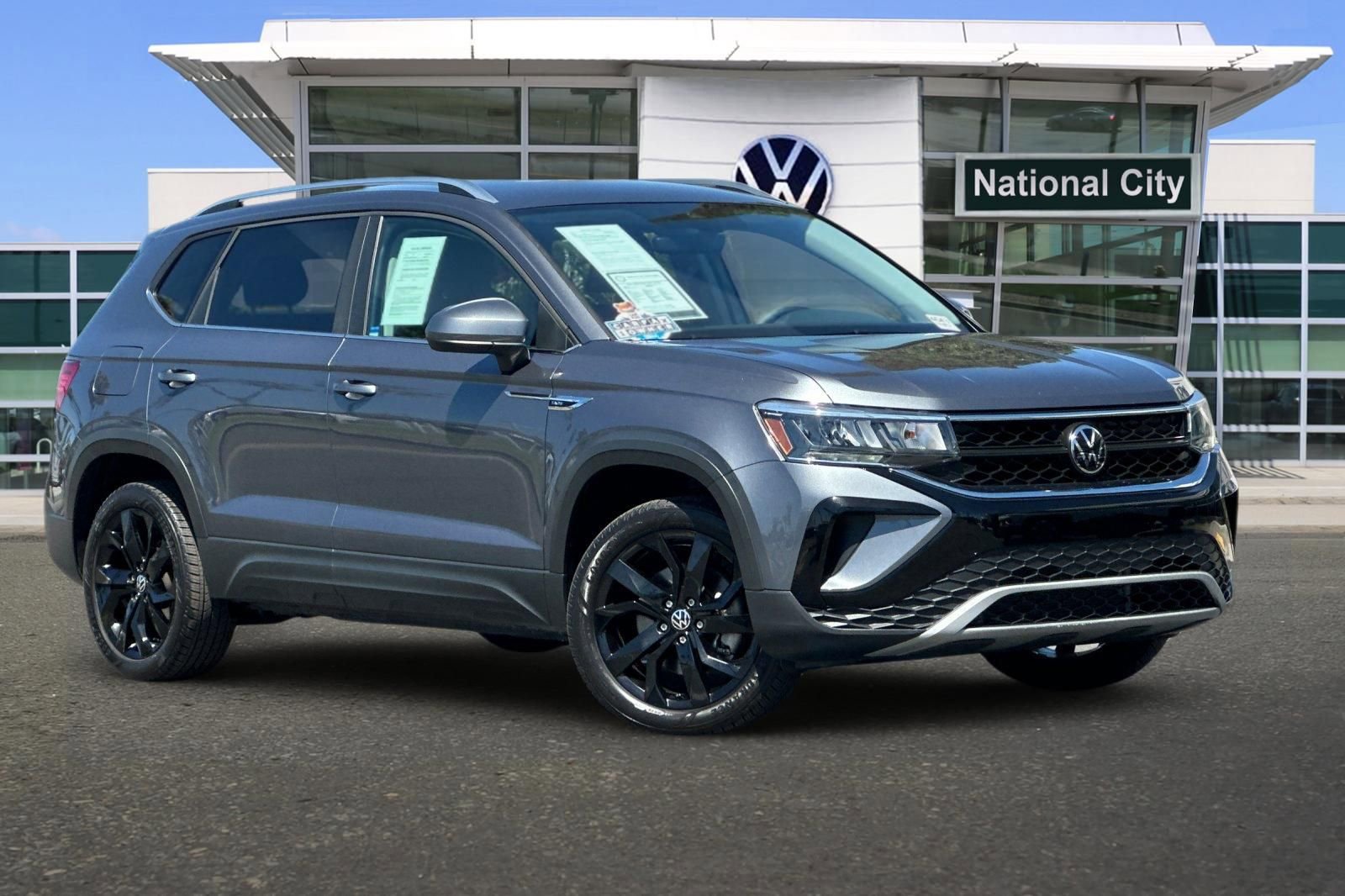 Used 2023 Volkswagen Taos SE w/ Black Wheel Package FWD image 2