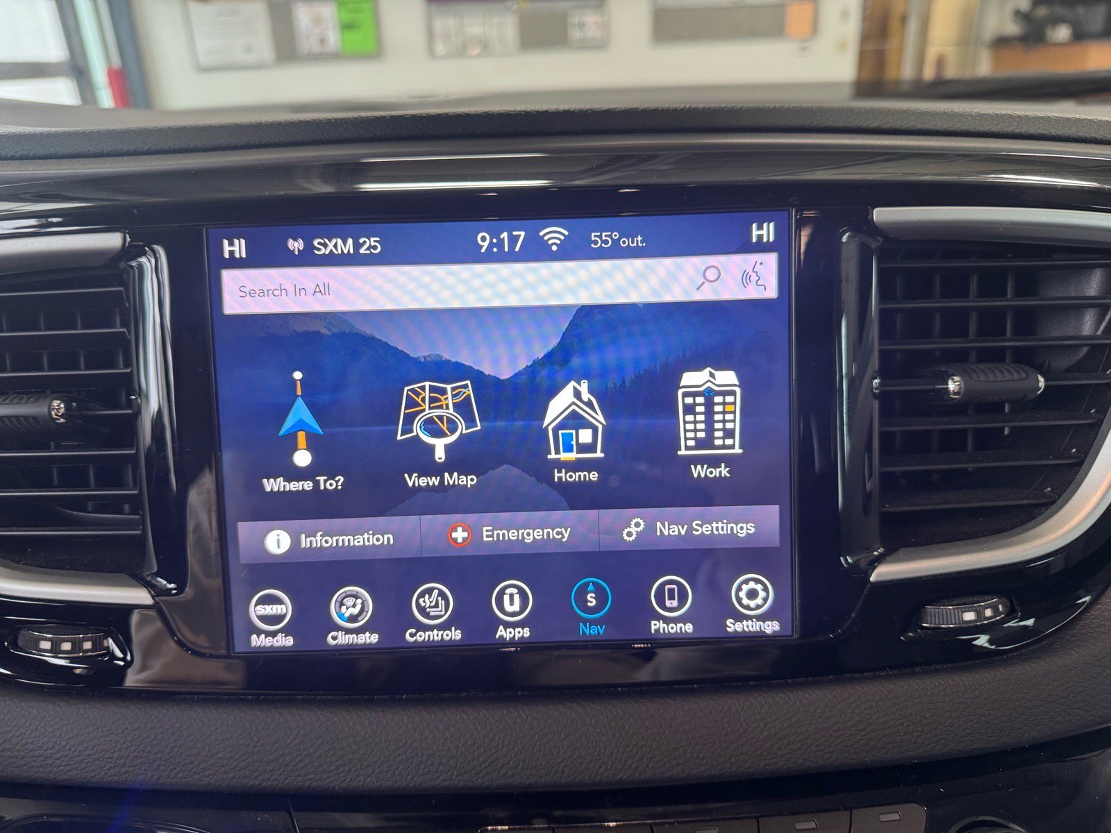 Used 2020 Chrysler Pacifica Touring-L Plus image 31