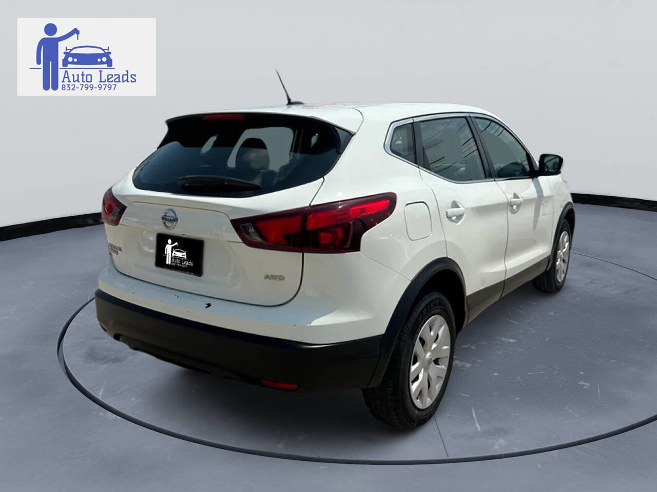 Used 2019 Nissan Rogue Sport S image 5
