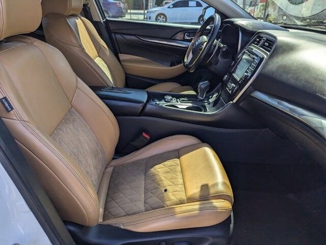 Used 2018 Nissan Maxima SR image 28