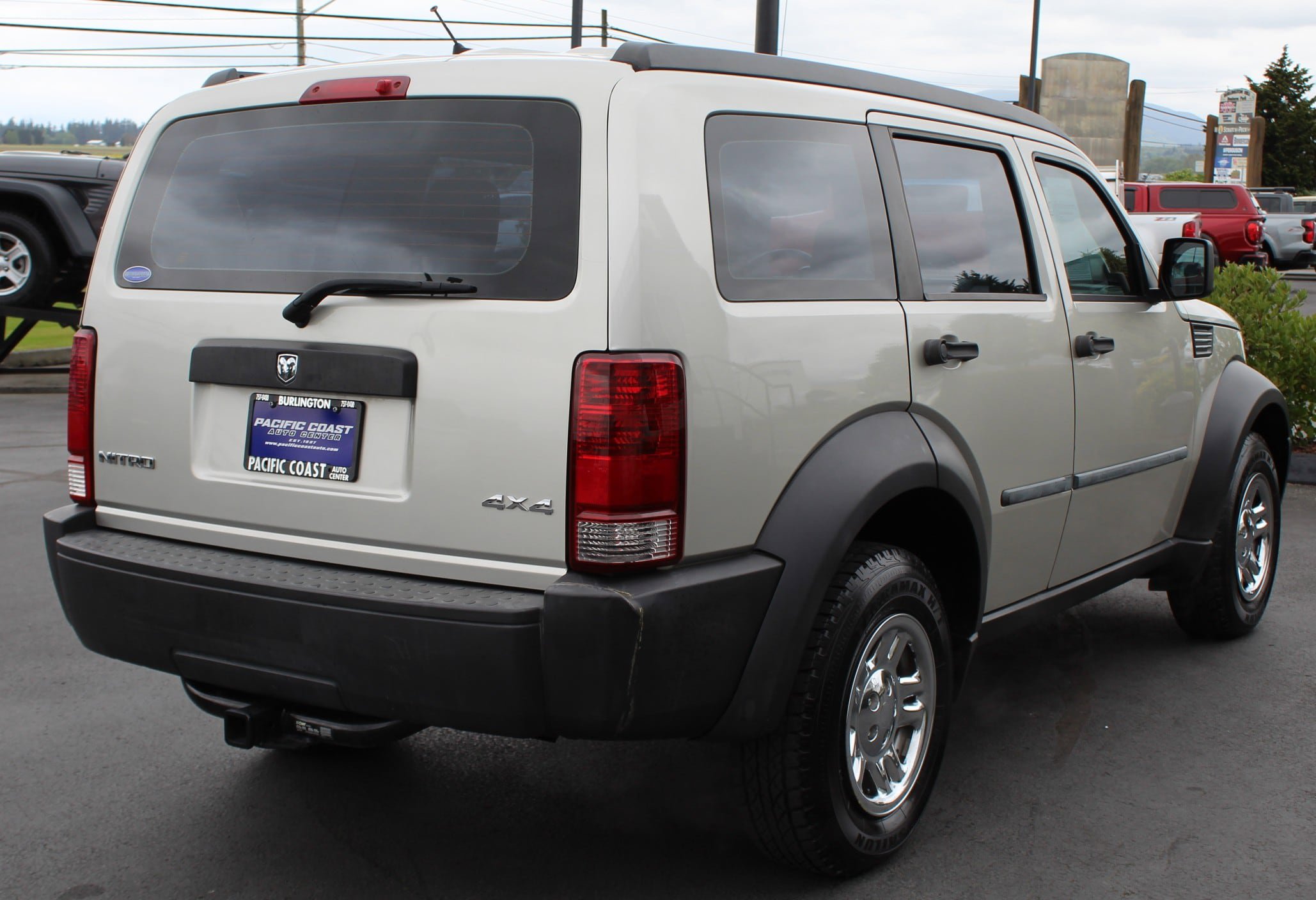 Used 2008 Dodge Nitro SXT AWD/4WD image 6