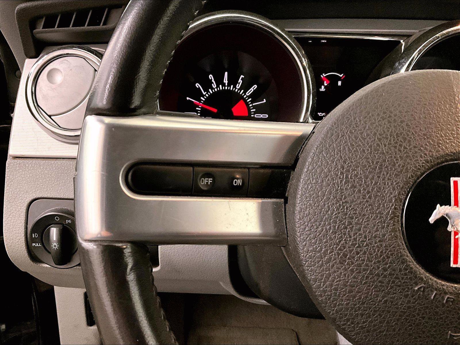 Used 2006 Ford Mustang GT Premium RWD image 17