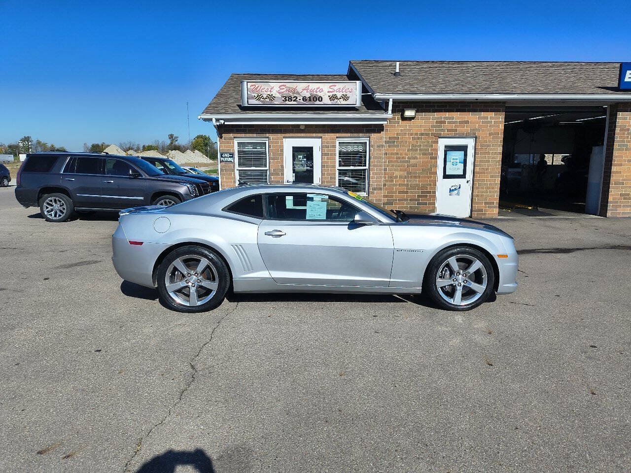 Used 2011 Chevrolet Camaro SS w/ RS Package RWD image 2
