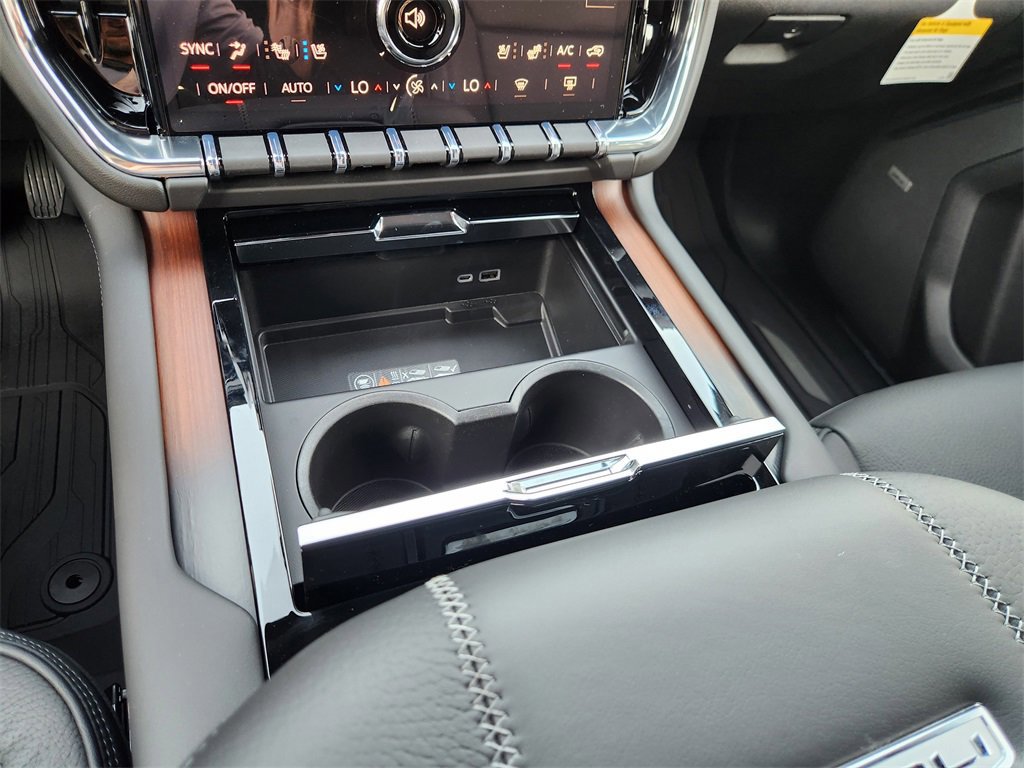 New 2026 GMC Yukon Denali w/ Sun & Power Step Package image 14