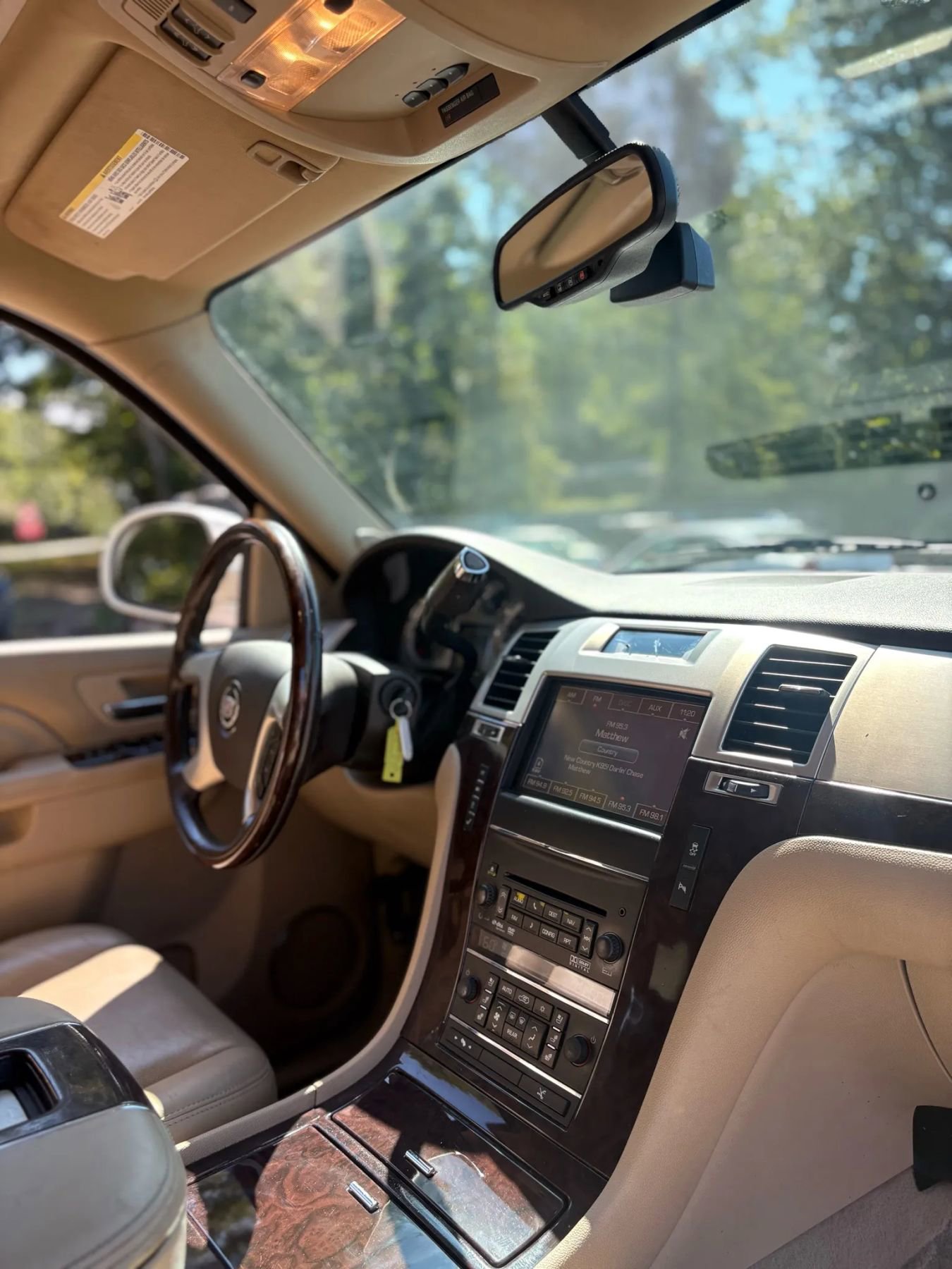 Used 2013 Cadillac Escalade ESV Premium image 23