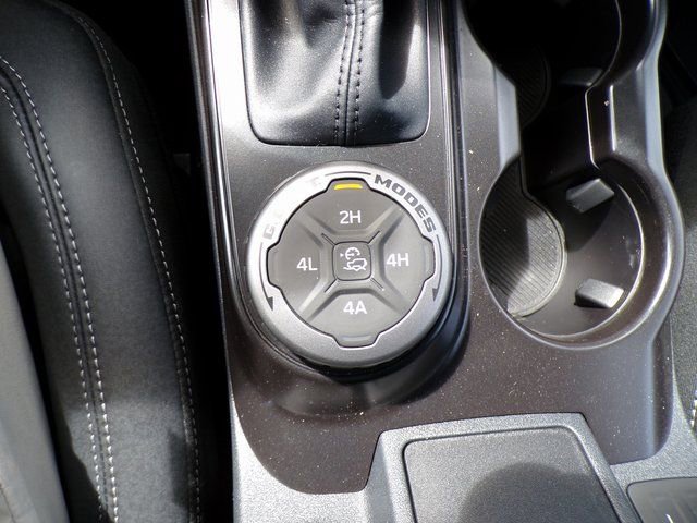 New 2025 Ford Bronco Badlands image 22