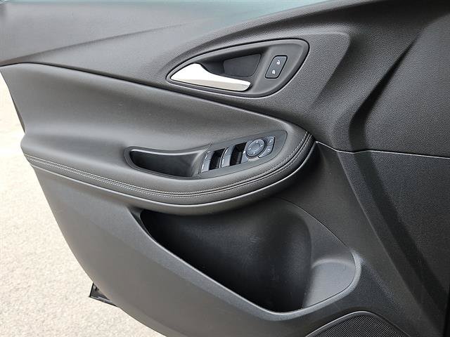 Certified 2025 Buick Encore GX Preferred w/ Comfort Package FWD image 13