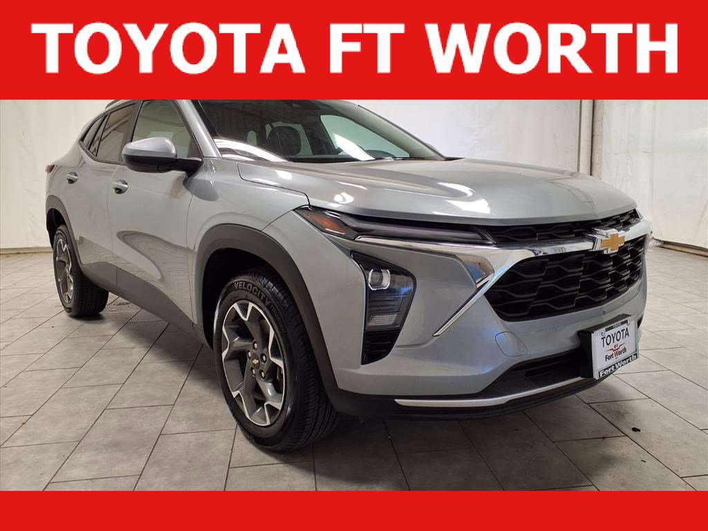 Used 2024 Chevrolet Trax LT