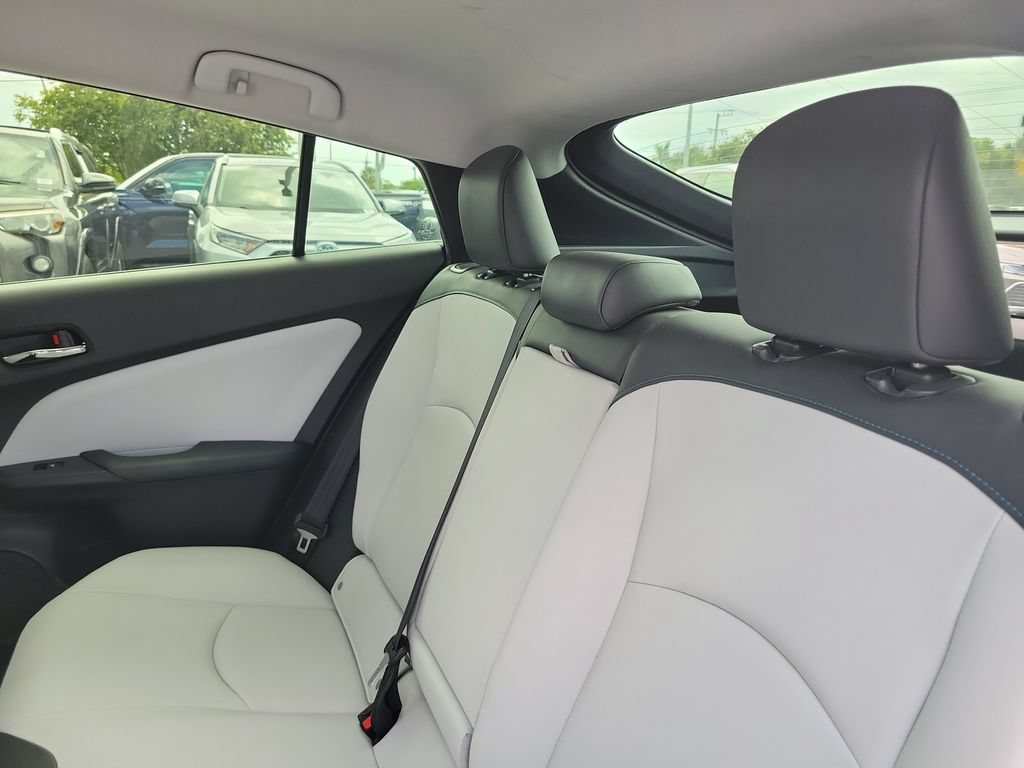 Used 2017 Toyota Prius Four FWD image 23
