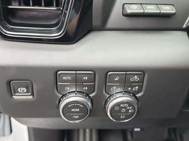 New 2026 GMC Sierra 1500 AT4 w/ Technology Package AWD/4WD image 28