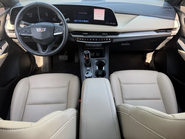 Used 2024 Cadillac XT4 Luxury FWD image 10