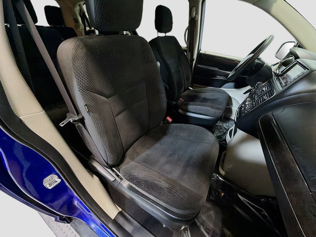 Used 2019 Dodge Grand Caravan SE w/ UConnect Hands-Free Group FWD image 25