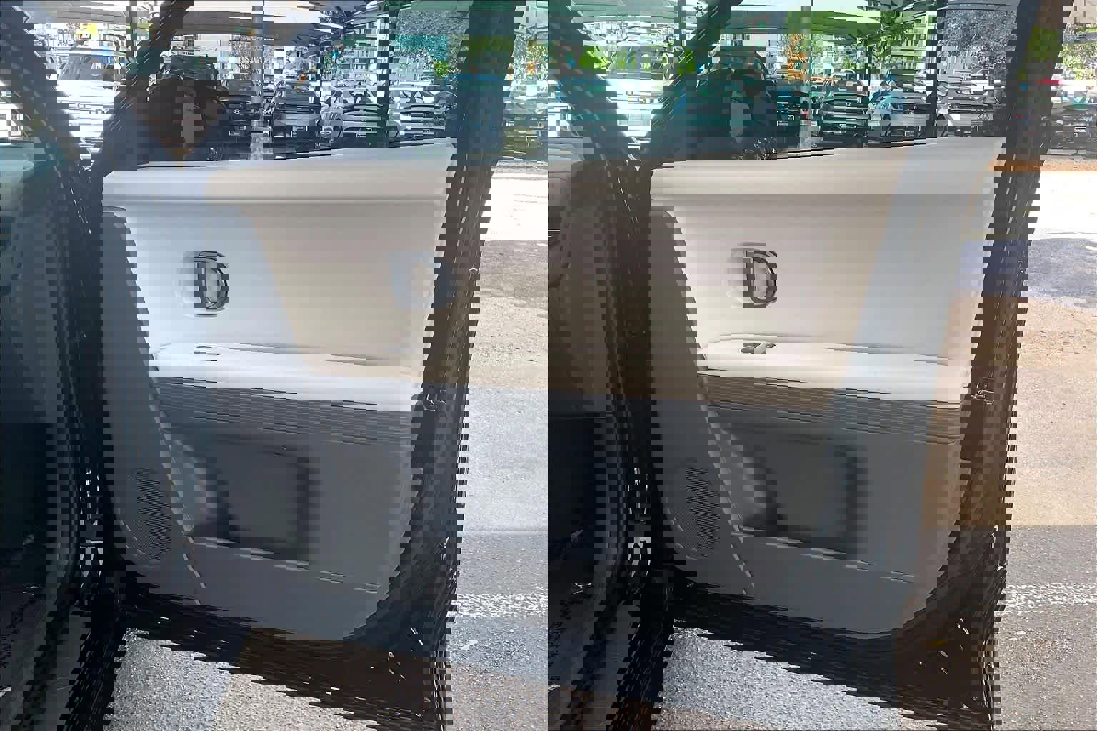 Certified 2025 Hyundai Ioniq 5 SEL image 22