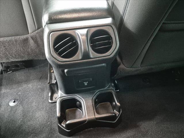 Used 2023 Jeep Wrangler Rubicon AWD/4WD image 19