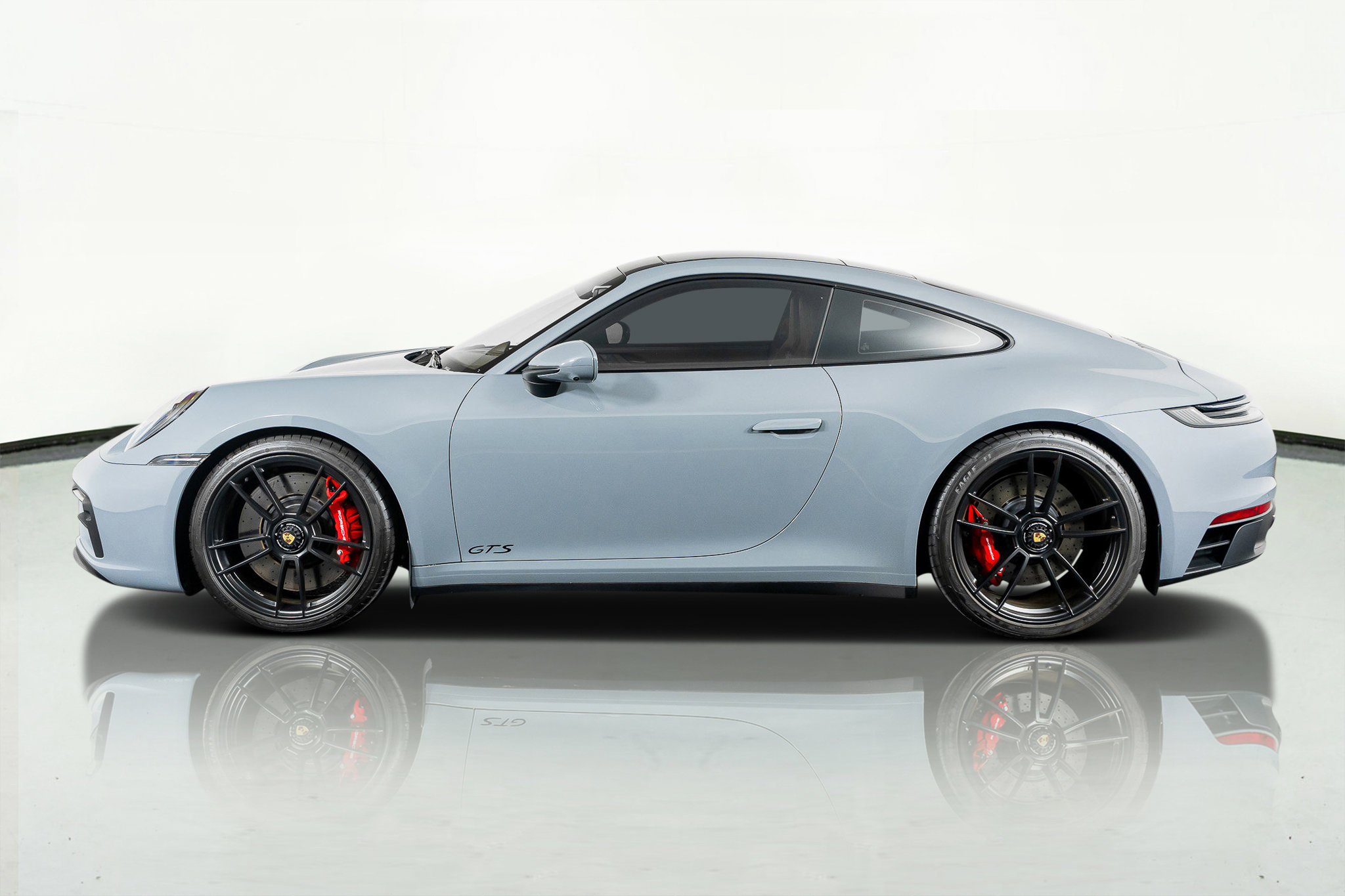 Used 2024 Porsche 911 Carrera 4 GTS image 16