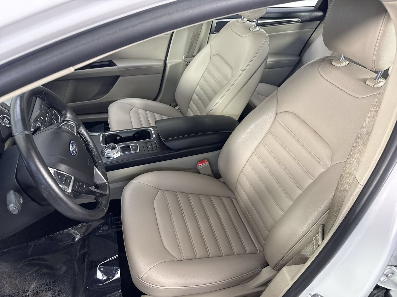 Used 2020 Ford Fusion SEL FWD image 18
