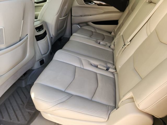 Used 2019 Cadillac Escalade ESV Premium Luxury image 32